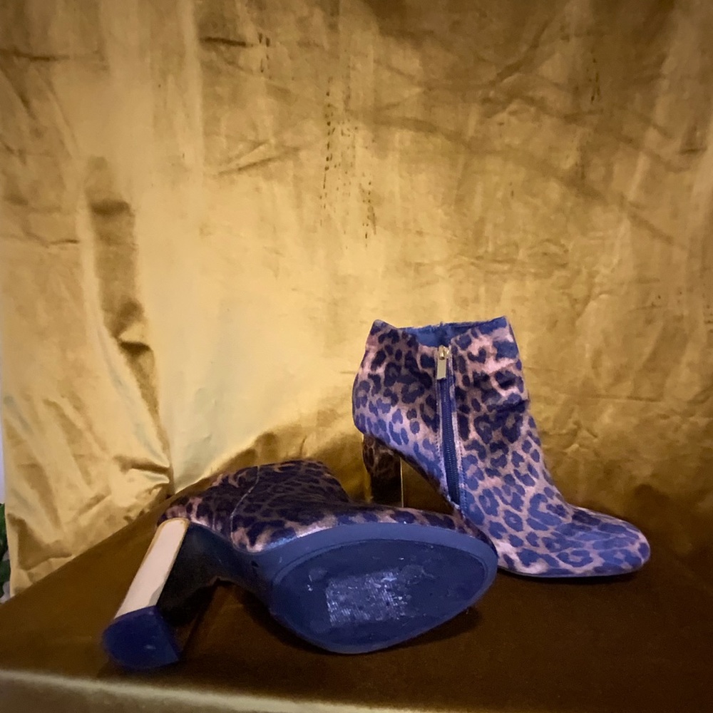 Lepord print booties
